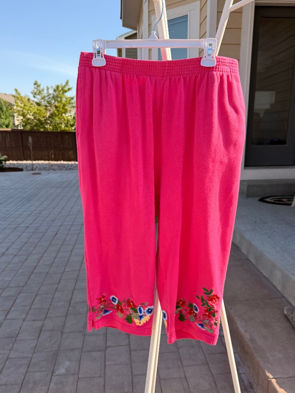 Vintage 90s Bechamel Petite Large Fuchsia Pink Embroidered Crop Pants Cotton